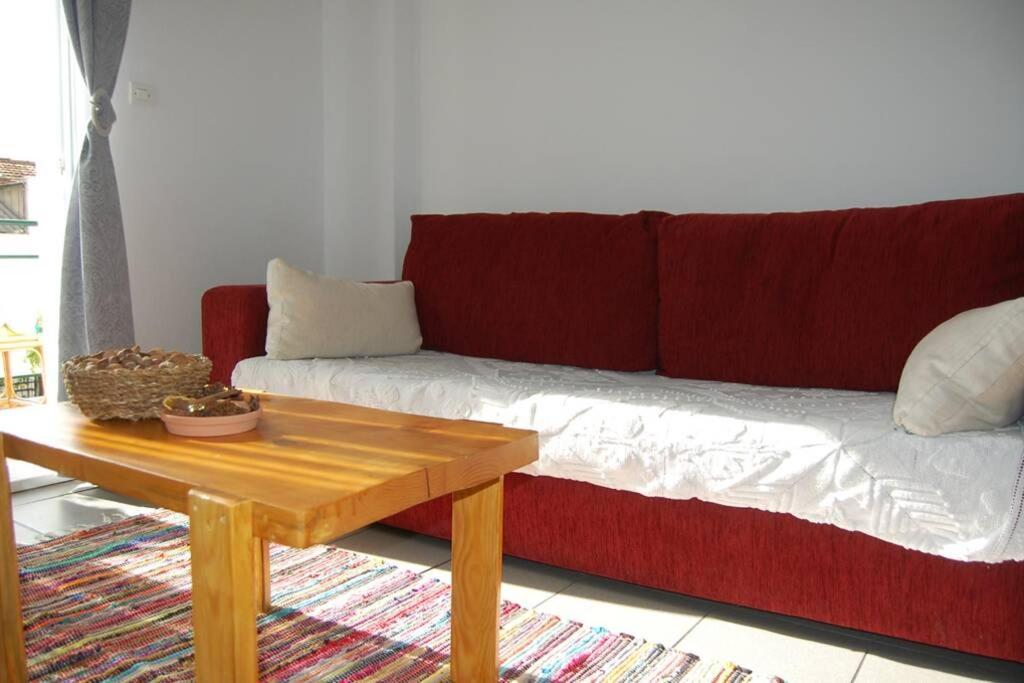 B2 - The Cozy One Apartment Айгио Екстериор снимка
