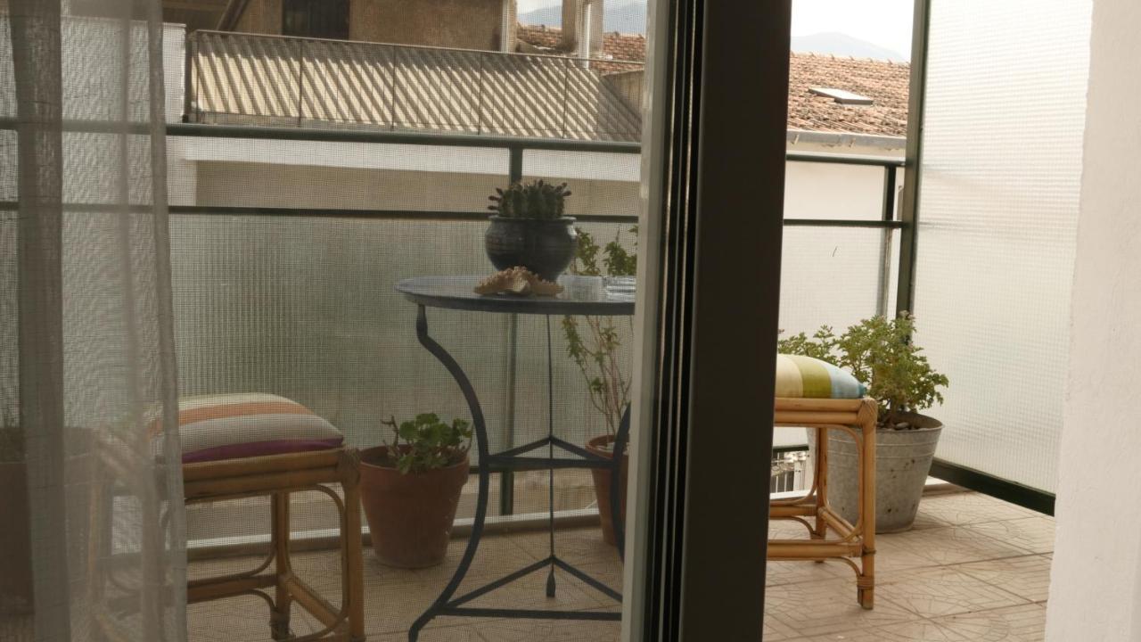 B2 - The Cozy One Apartment Айгио Екстериор снимка
