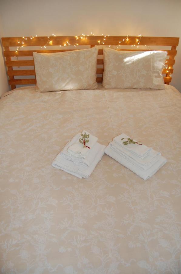 B2 - The Cozy One Apartment Айгио Екстериор снимка