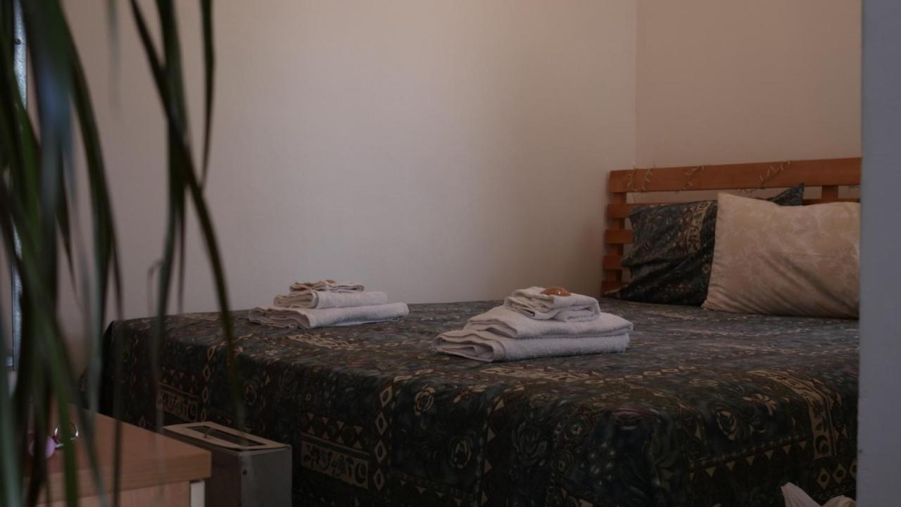 B2 - The Cozy One Apartment Айгио Екстериор снимка
