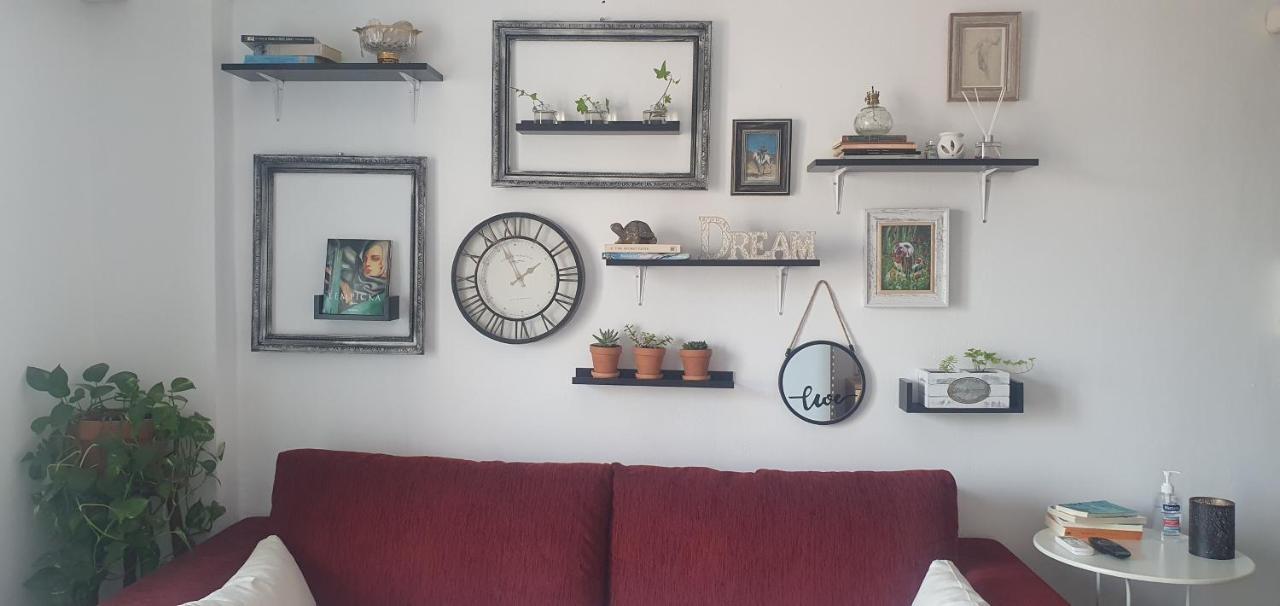 B2 - The Cozy One Apartment Айгио Екстериор снимка