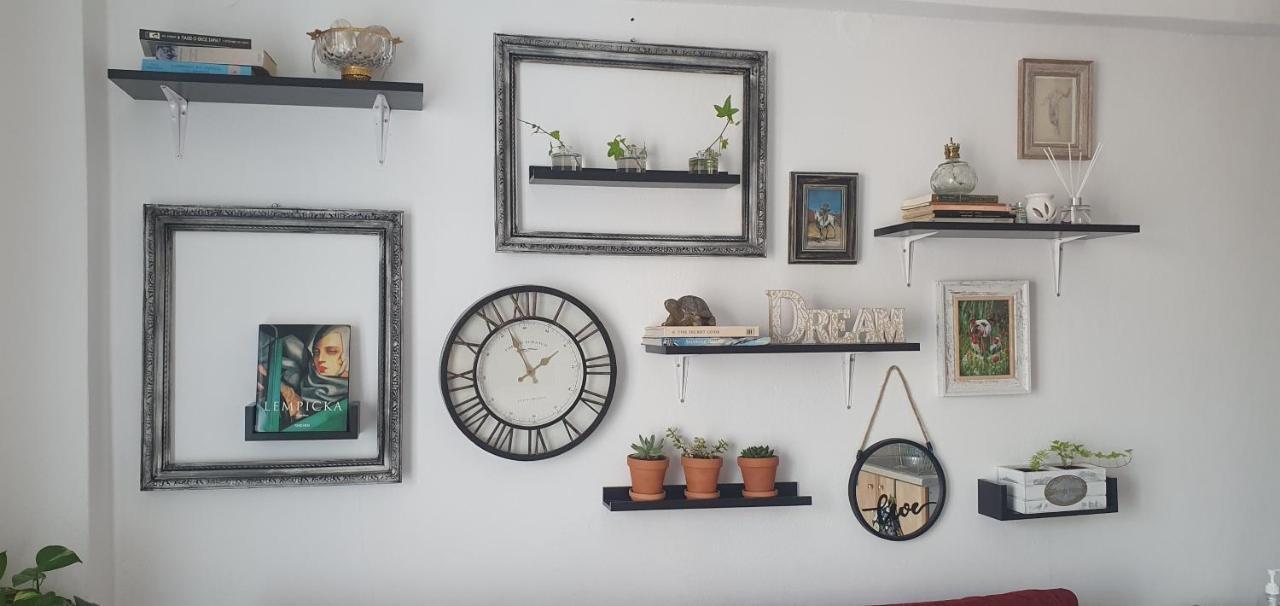 B2 - The Cozy One Apartment Айгио Екстериор снимка
